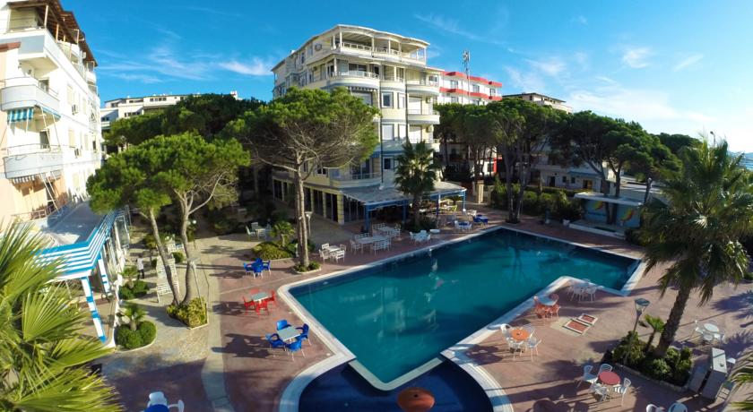 Fafa Complex 4*