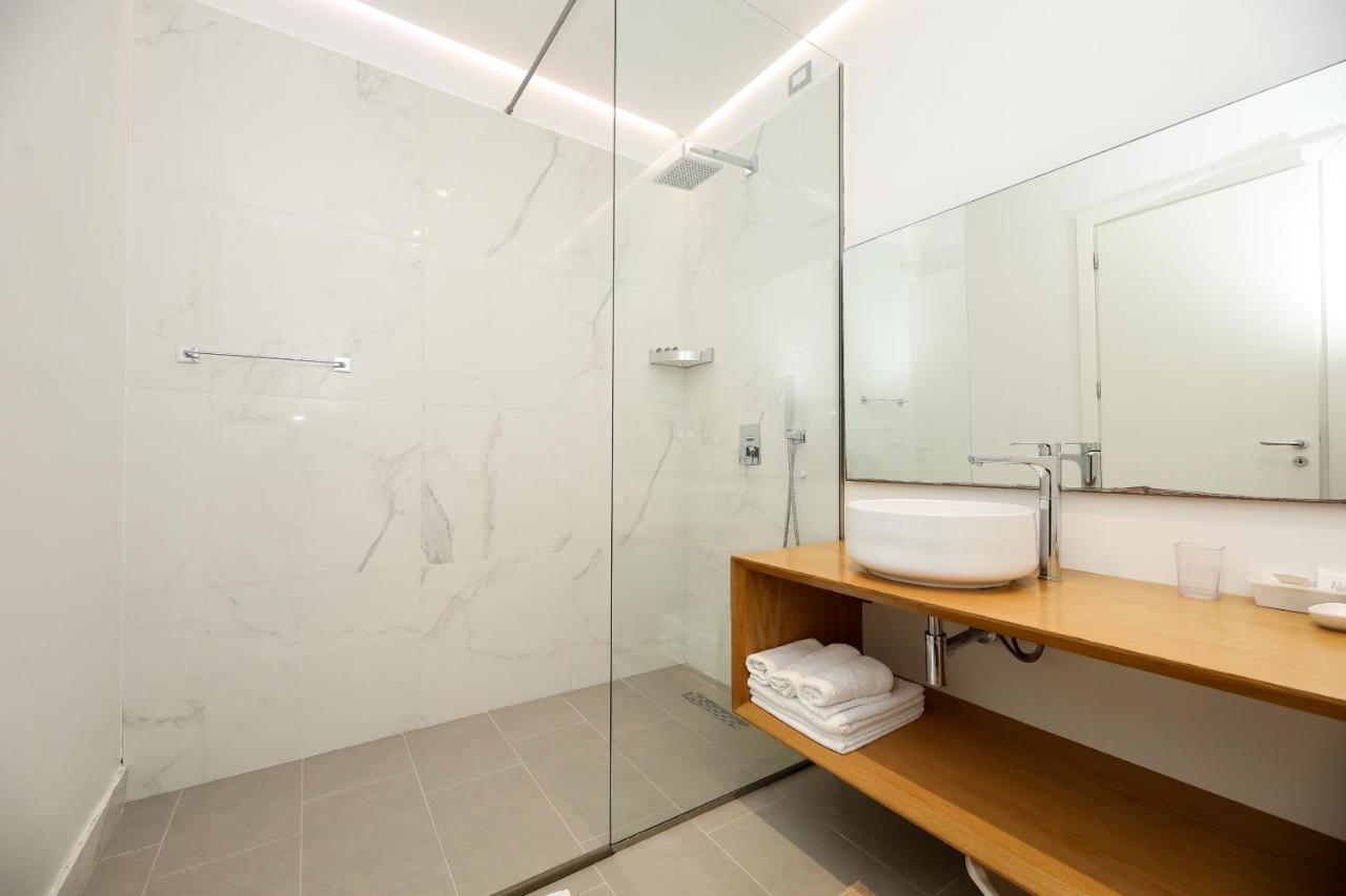 H&M Hotel B&B, фото 11