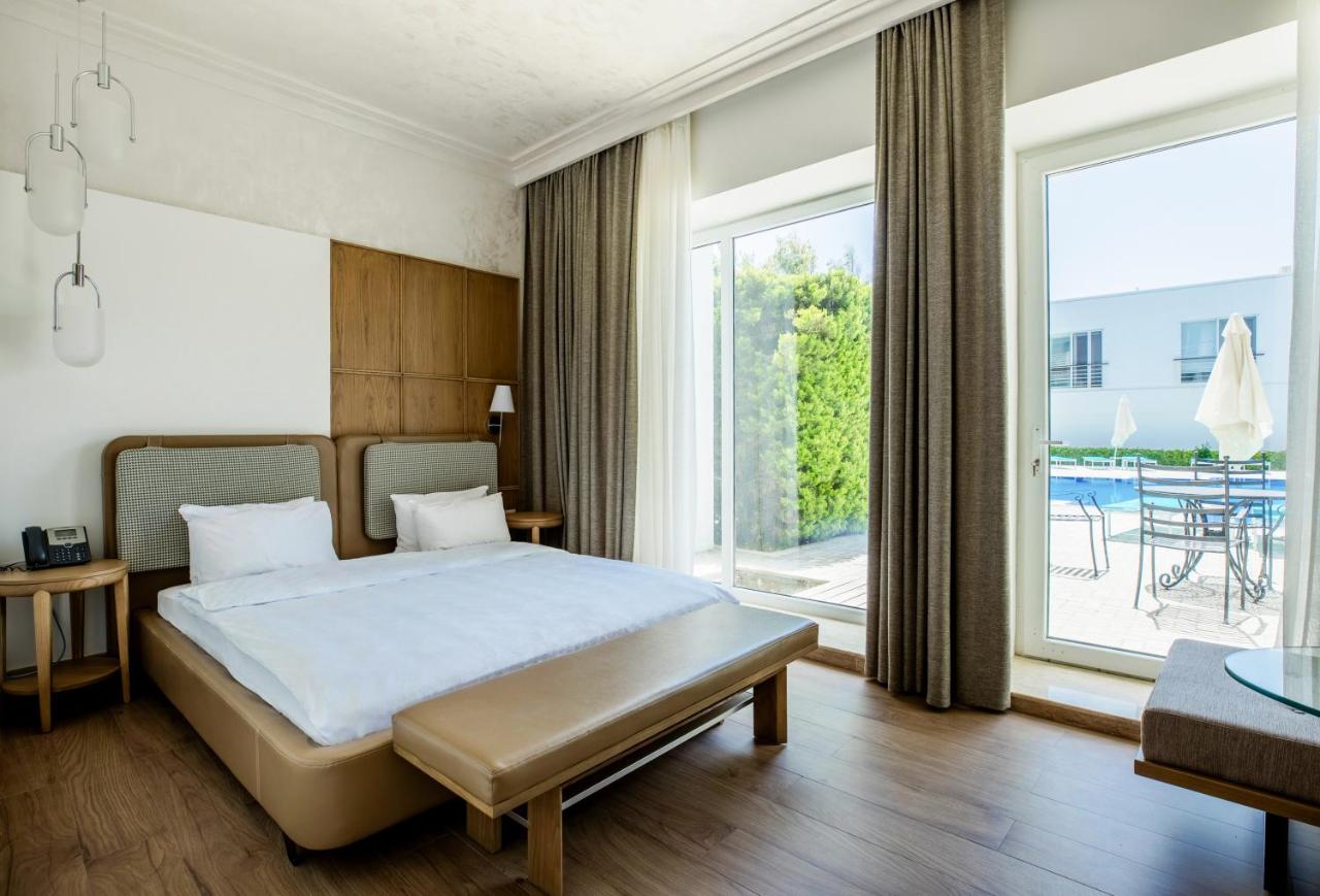 Sea Breeze Hotel 5*