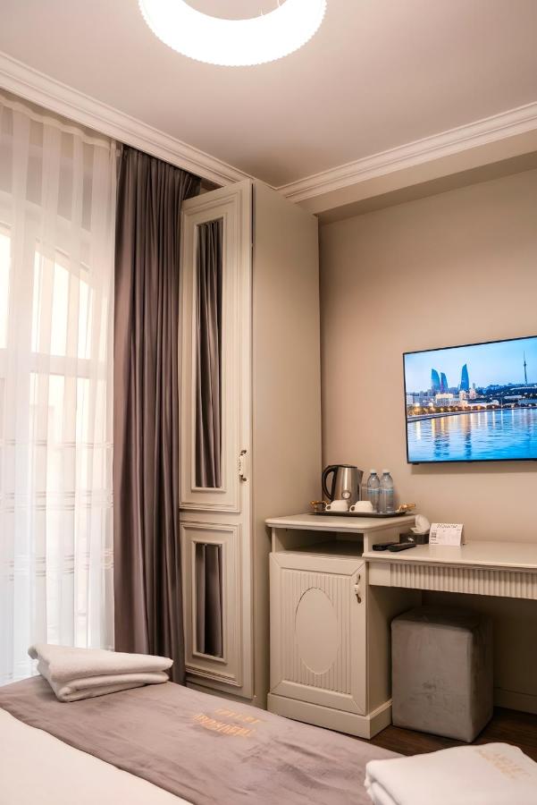 Parliament Hotel 4*