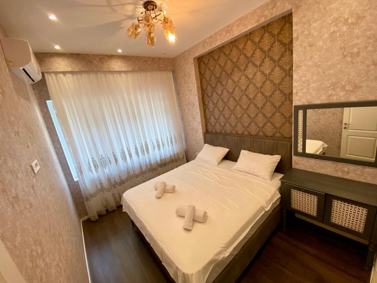 Deluxe City Hotel 2*