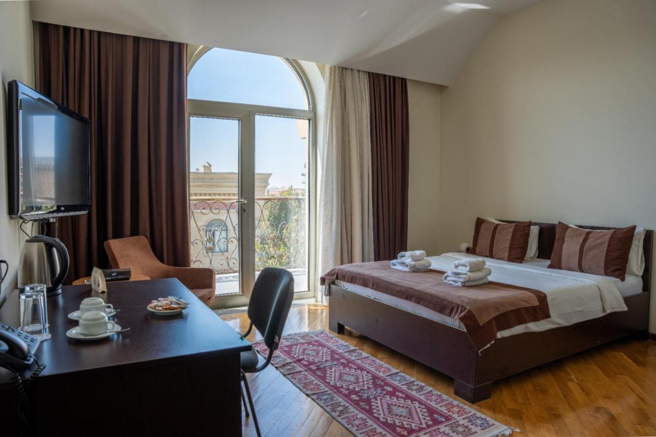 Green City Resort Hotel 4*