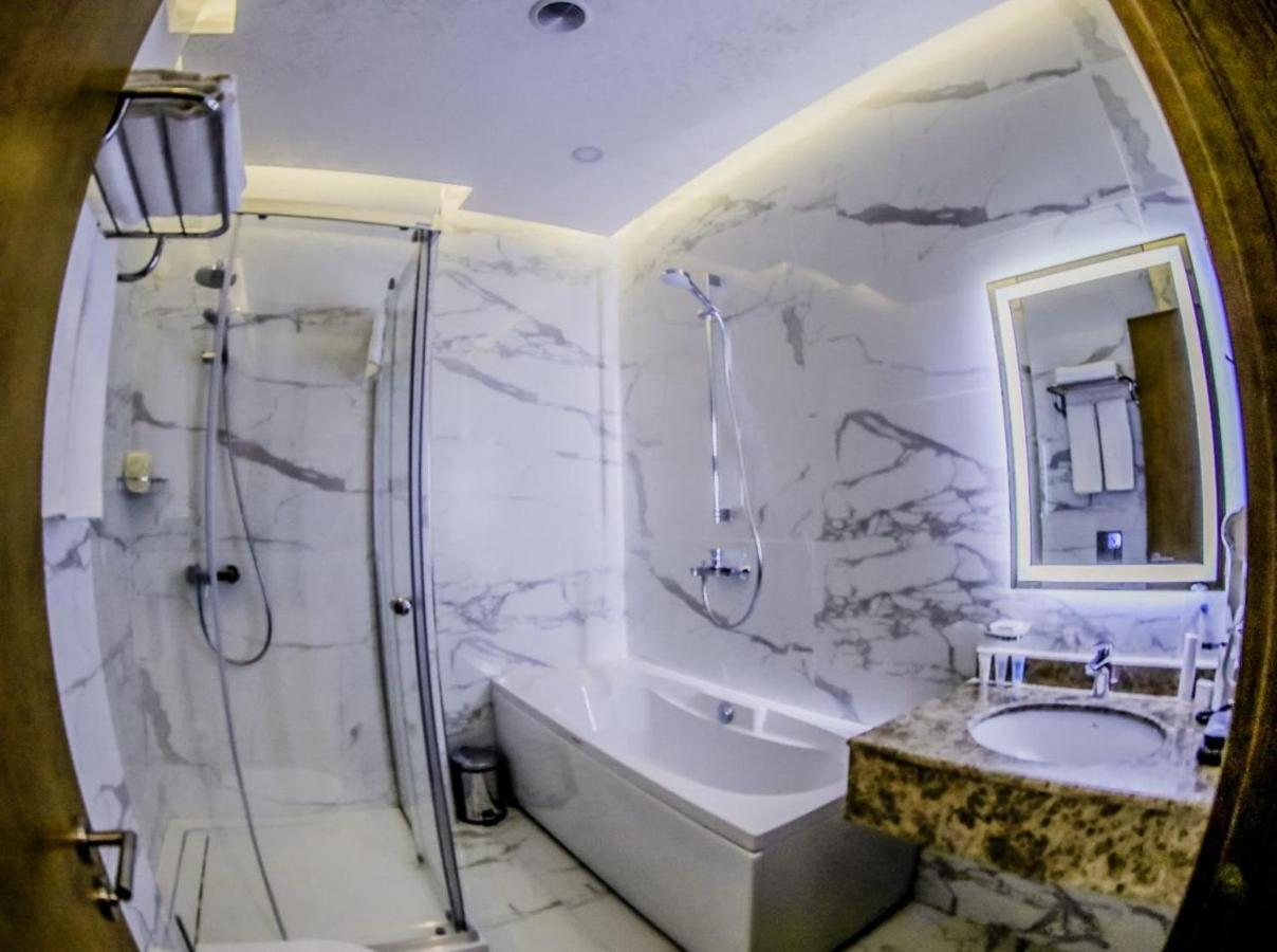Raymond Hotel 2*, фото 2