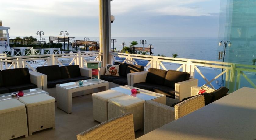 Eskada Beach 3*