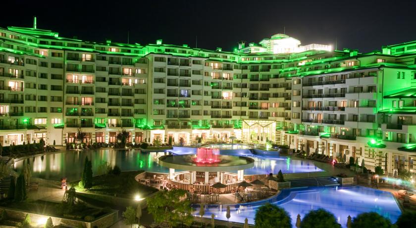 Emerald Beach Resort Spa & Apartments 5*