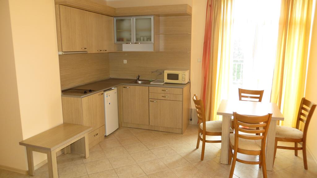 Kamelia Garden 3*