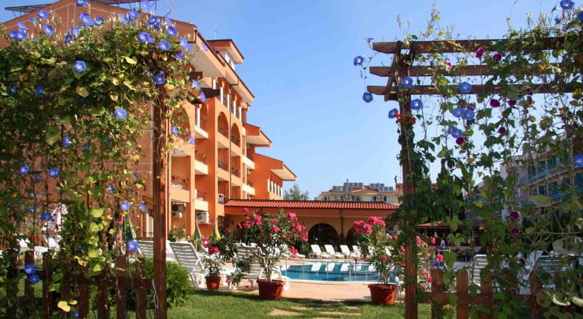 Liani 3*