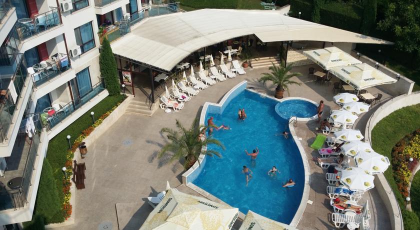 Royal Cove 3*