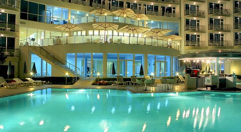 Aqua Azur 4*