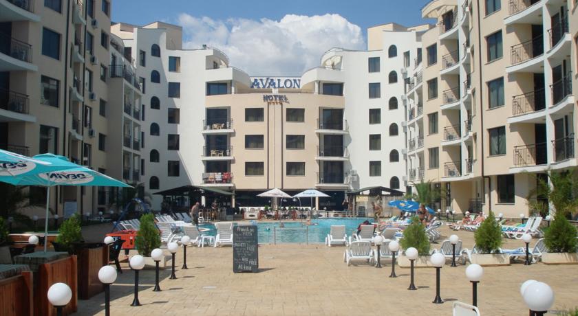 Avalon 4*