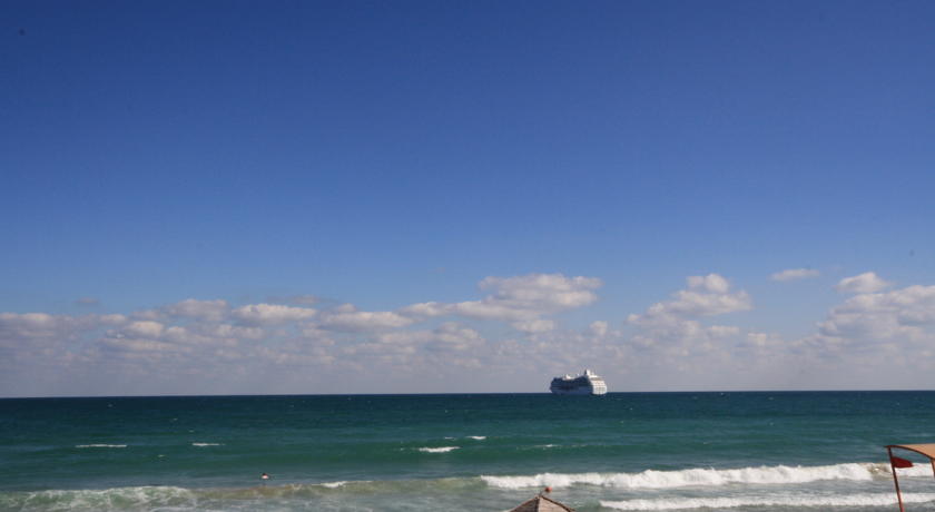 Aphrodite 4*