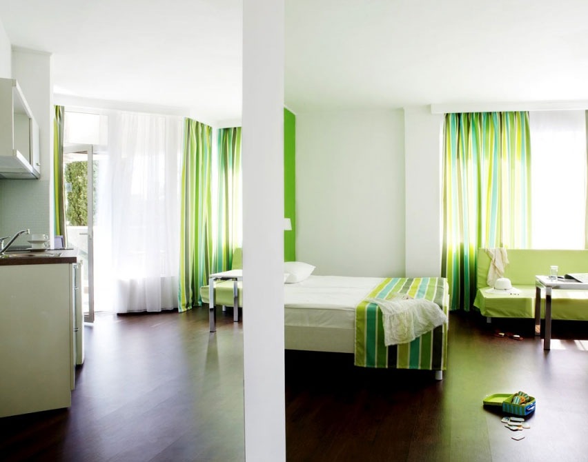 Green Park 3*