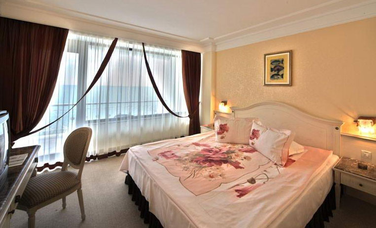 Palace 5*