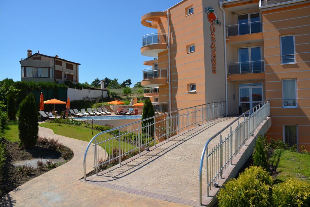 Villa Orange 3*