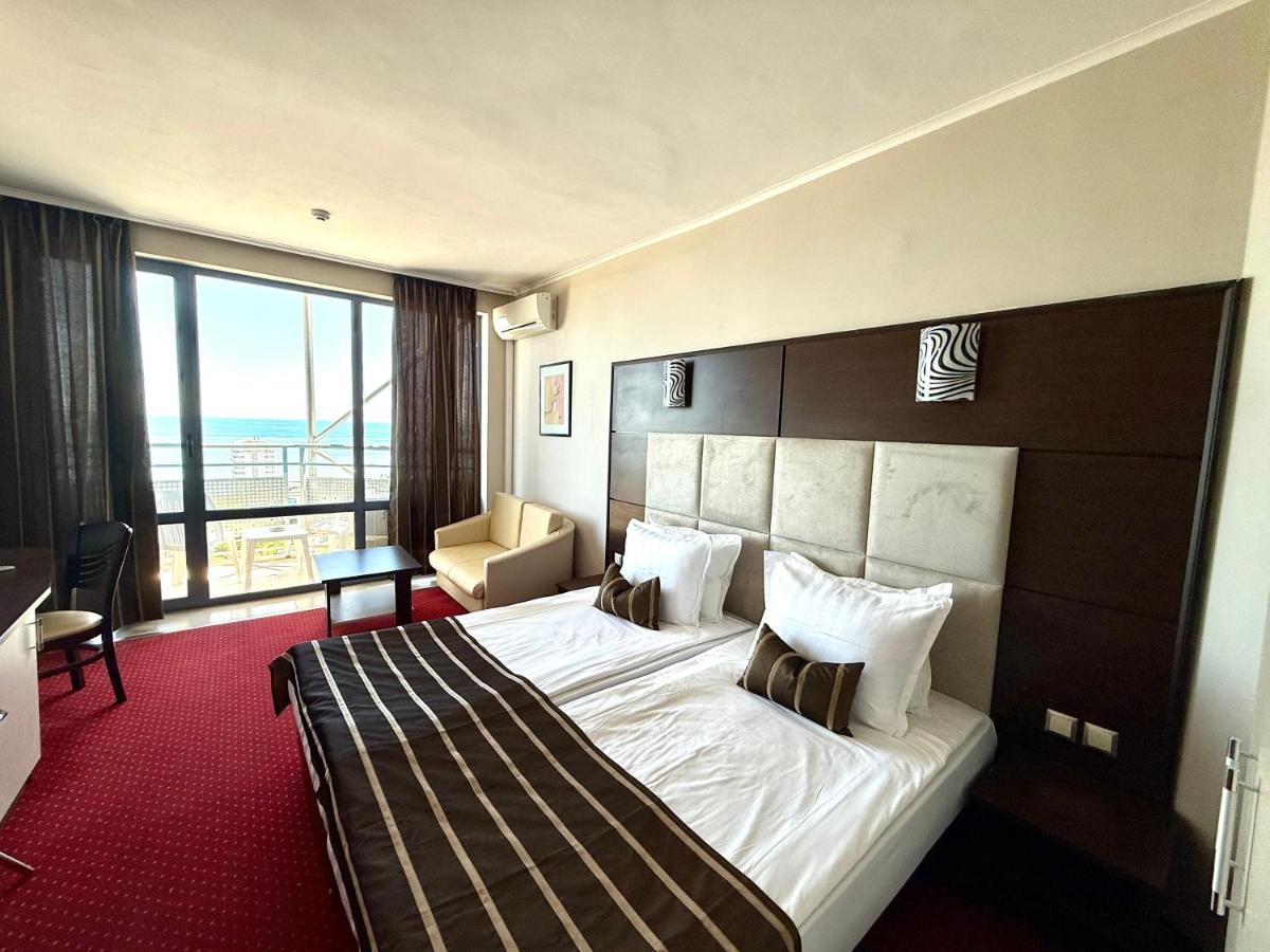 Royal 4*