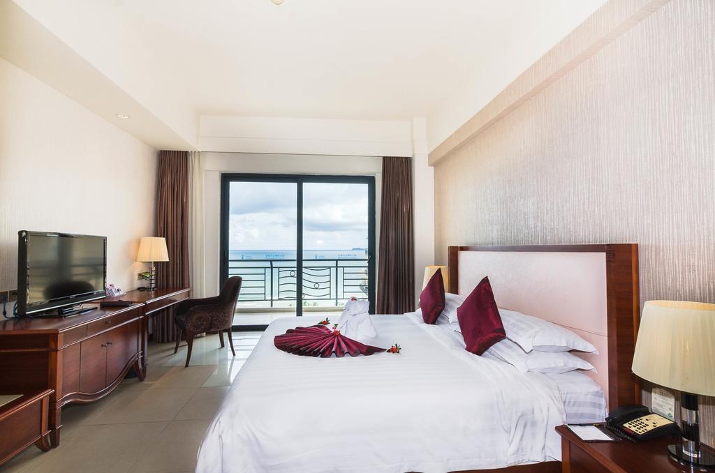 LaCosta Seaside Resort Hotel Sanya 5*