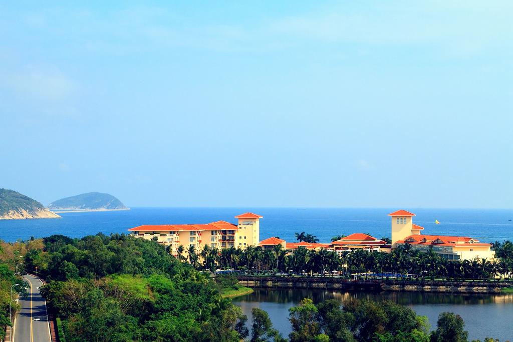 Golden Palm Resort Yalong Bay 4*