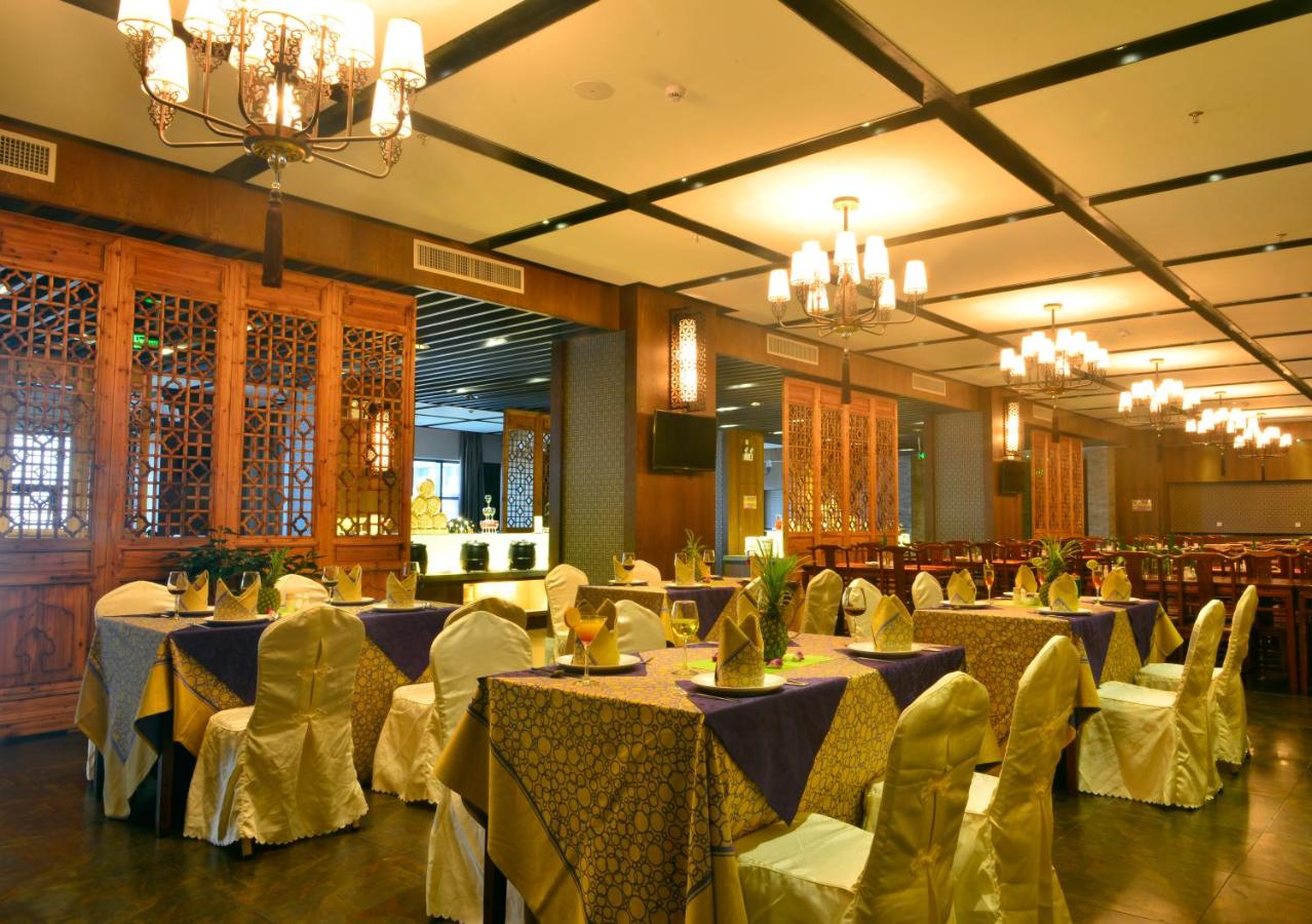 Barry Boutique Seaview Hotel Sanya 3*, фото 6