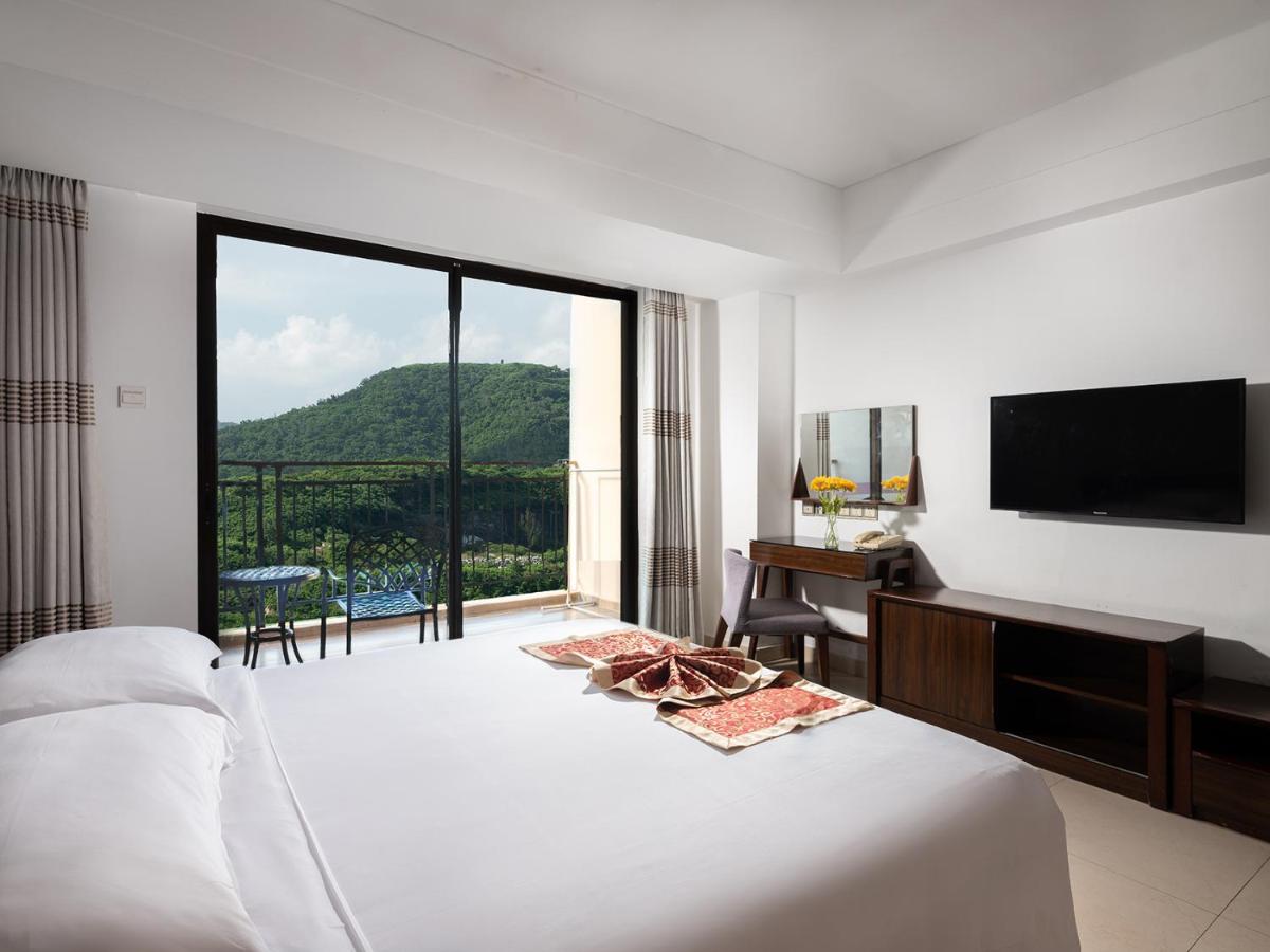Barry Boutique Seaview Hotel Sanya 3*, фото 14