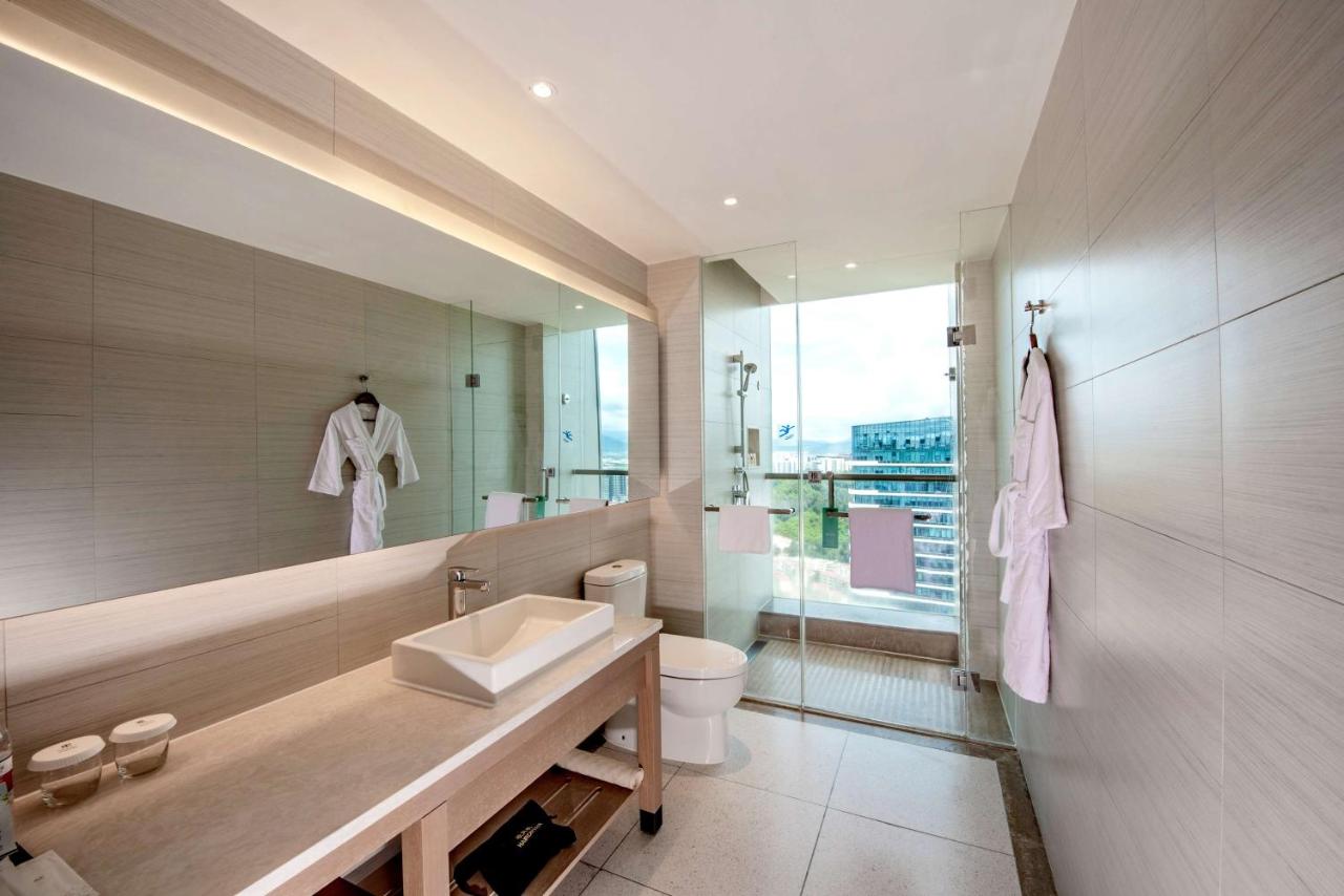 Hyatt Place Sanya City Center 5*