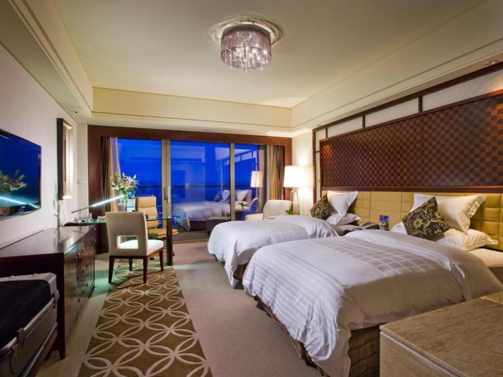 Sanya Gionee International Hotel 4*