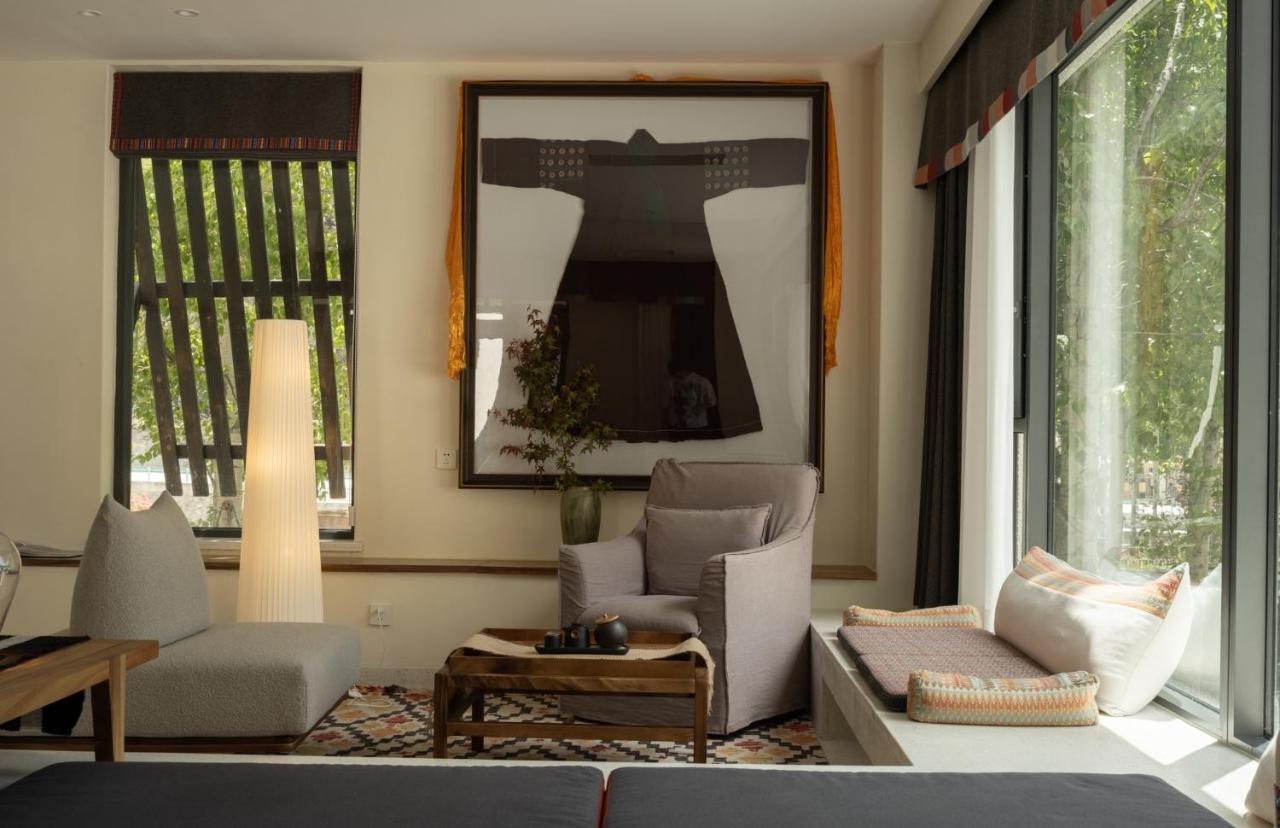 YuHai Hot Spring Resort Hotel 4*