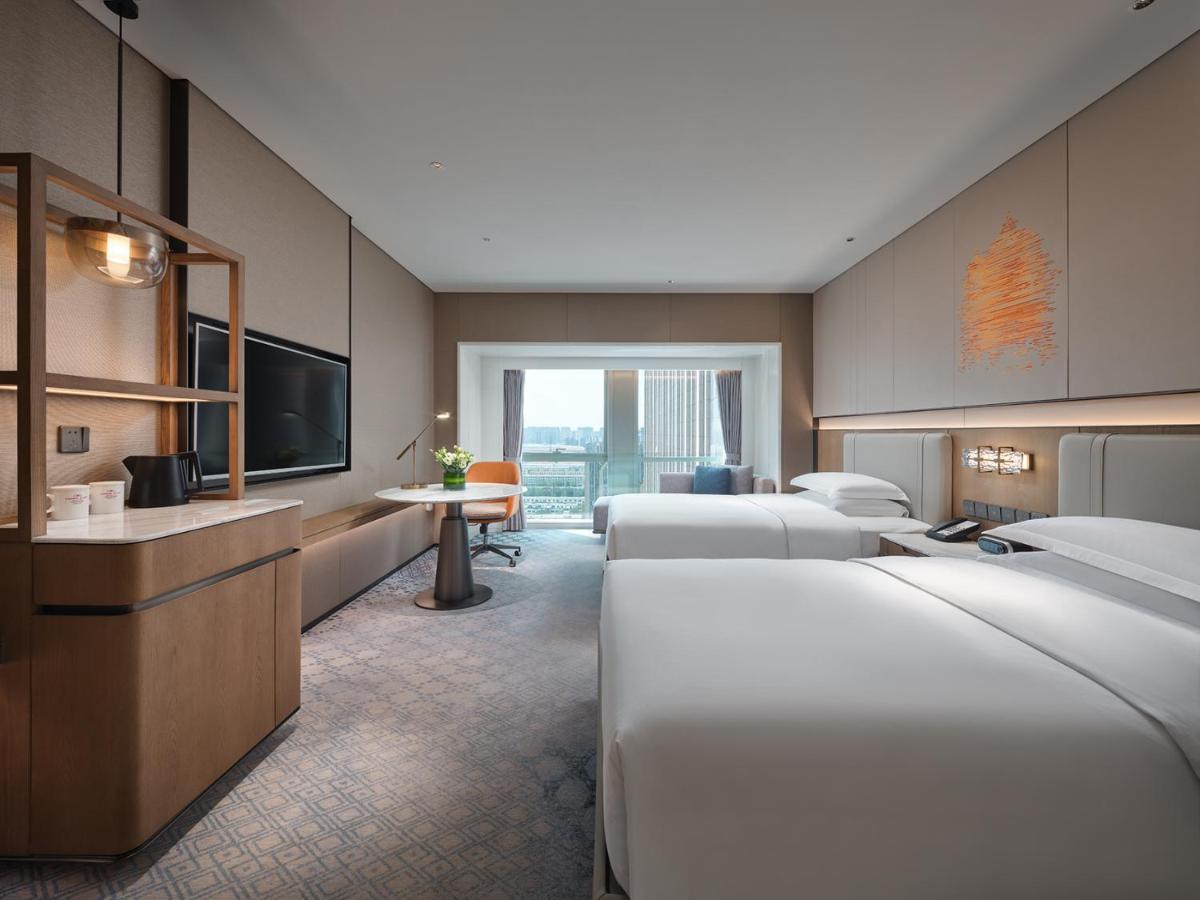 Crowne Plaza Sanya City Center 5*