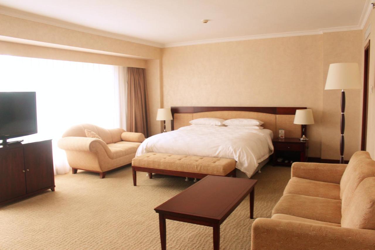 Beijing Continental Grand Hotel 3*, фото 16
