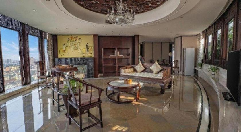 Celebrity International Grand Hotel 4*