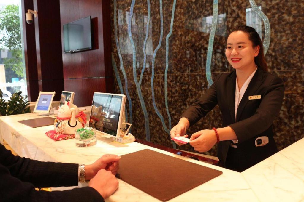 Celebrity International Grand Hotel 4*, фото 11