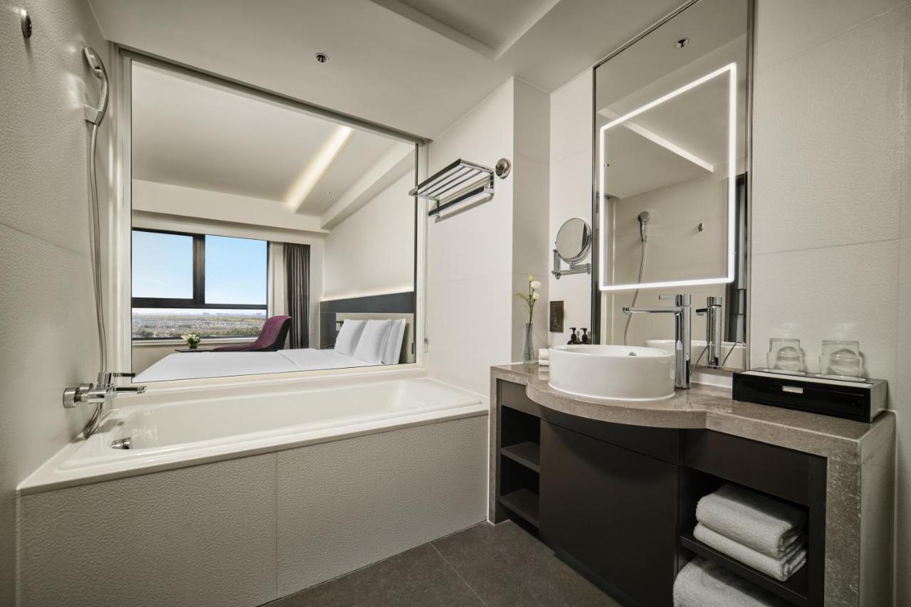 Crowne Plaza Beijing International Airport by IHG 4*, фото 3