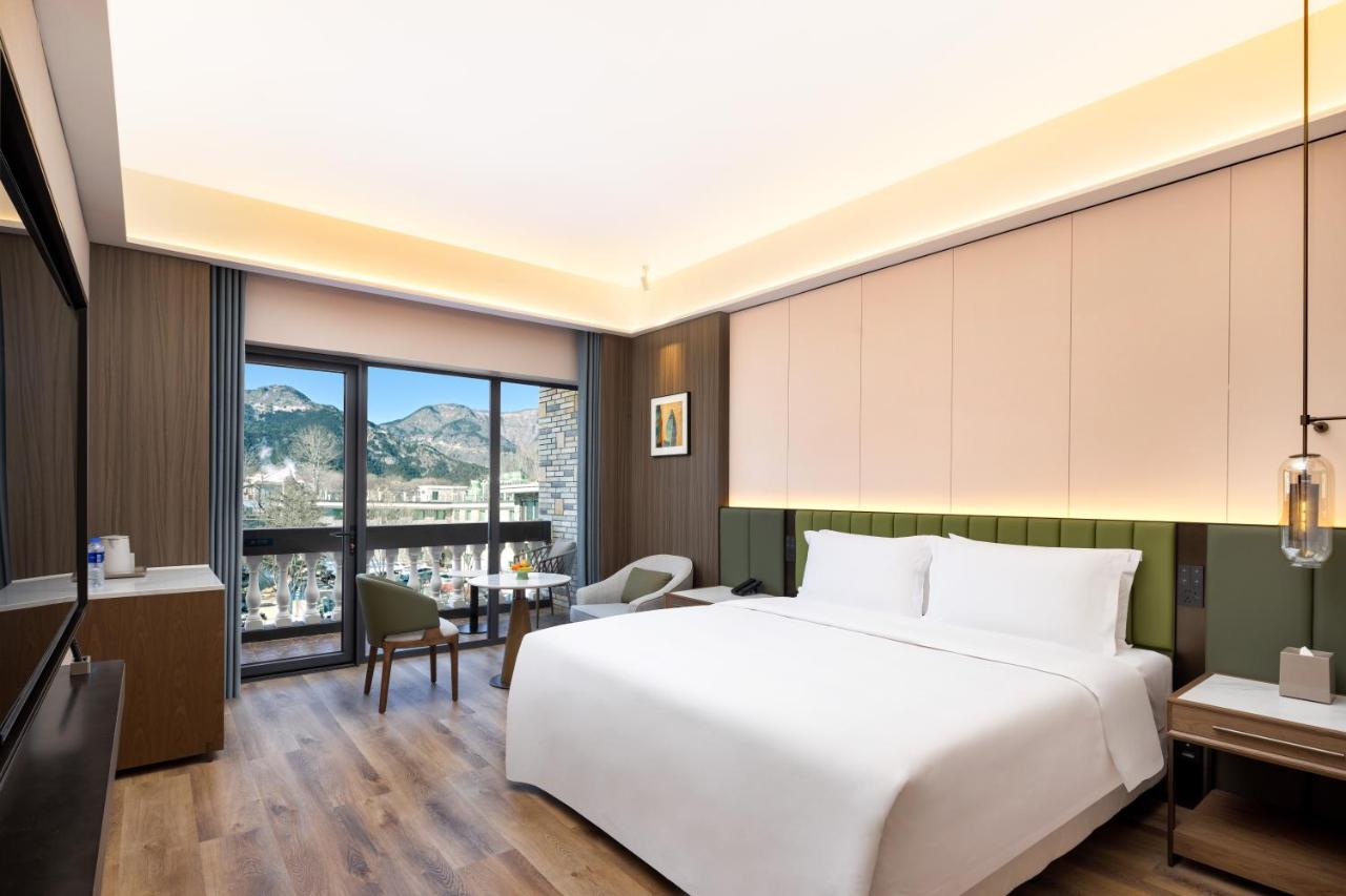 Fragrant Hill Empark Hotel 4*