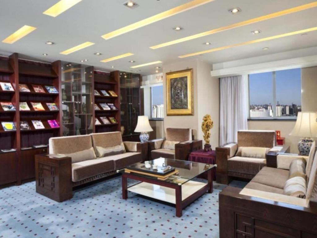 Grand Skylight Hotel Royal 3*, фото 7