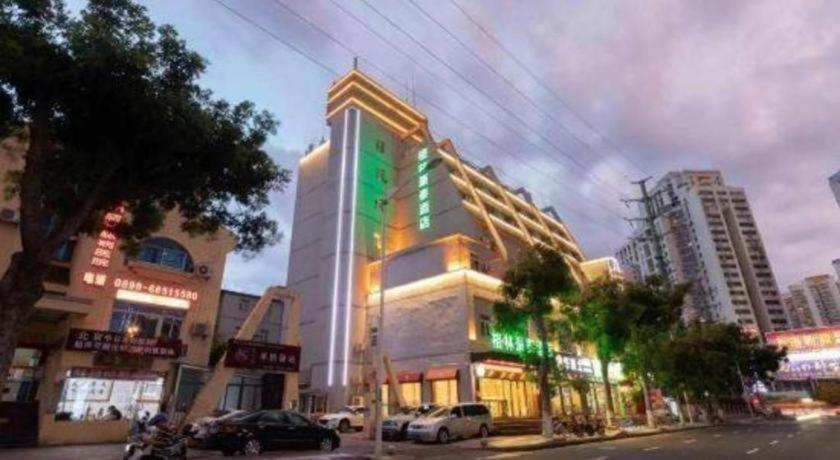 GreenTree Inn Haikou Longhua District Guomao Hotel 2*, фото 16