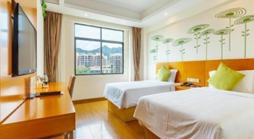 GreenTree Inn SanYa Jiyang Dist YaLongWan YingBin Ave Hotel 2*, фото 7