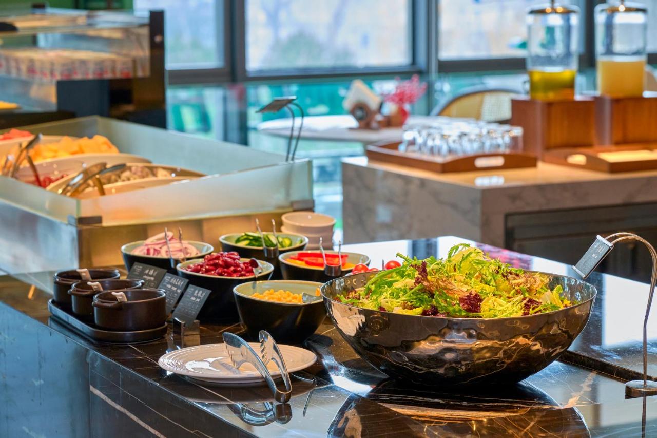 Holiday Inn Beijing Chang An West by IHG 4*, фото 3