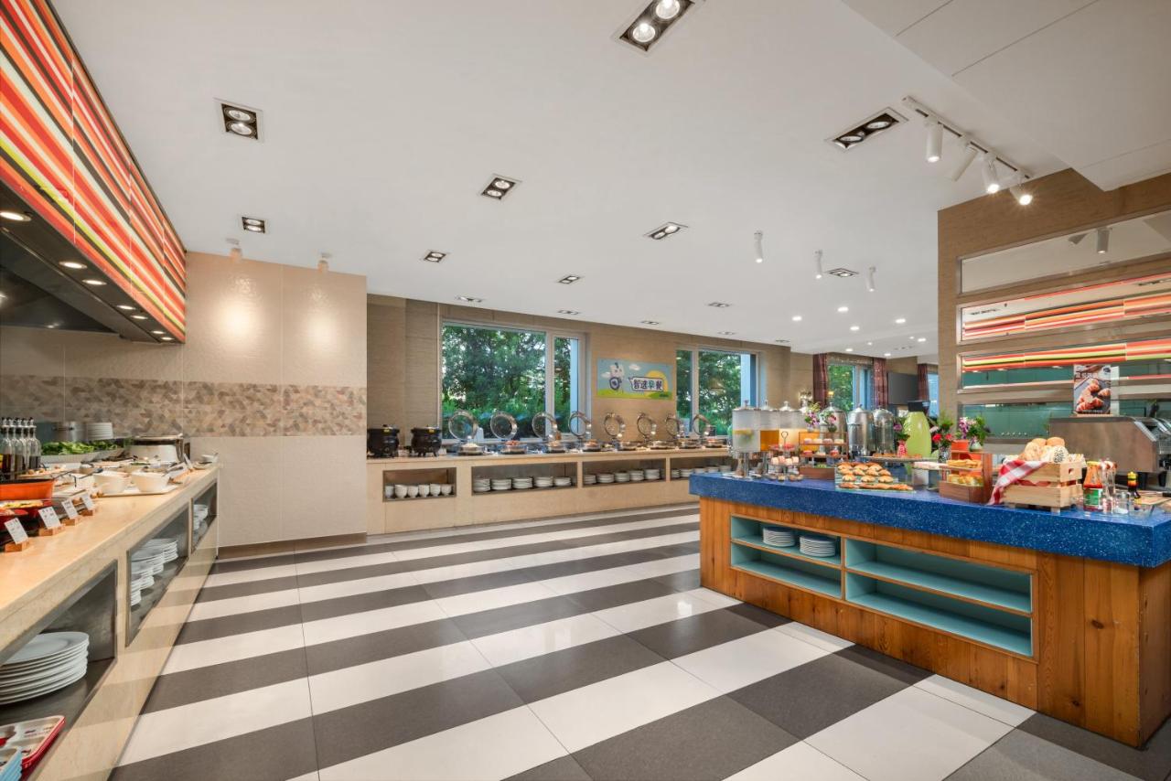 Holiday Inn Express Beijing Shangdi by IHG 3*, фото 3
