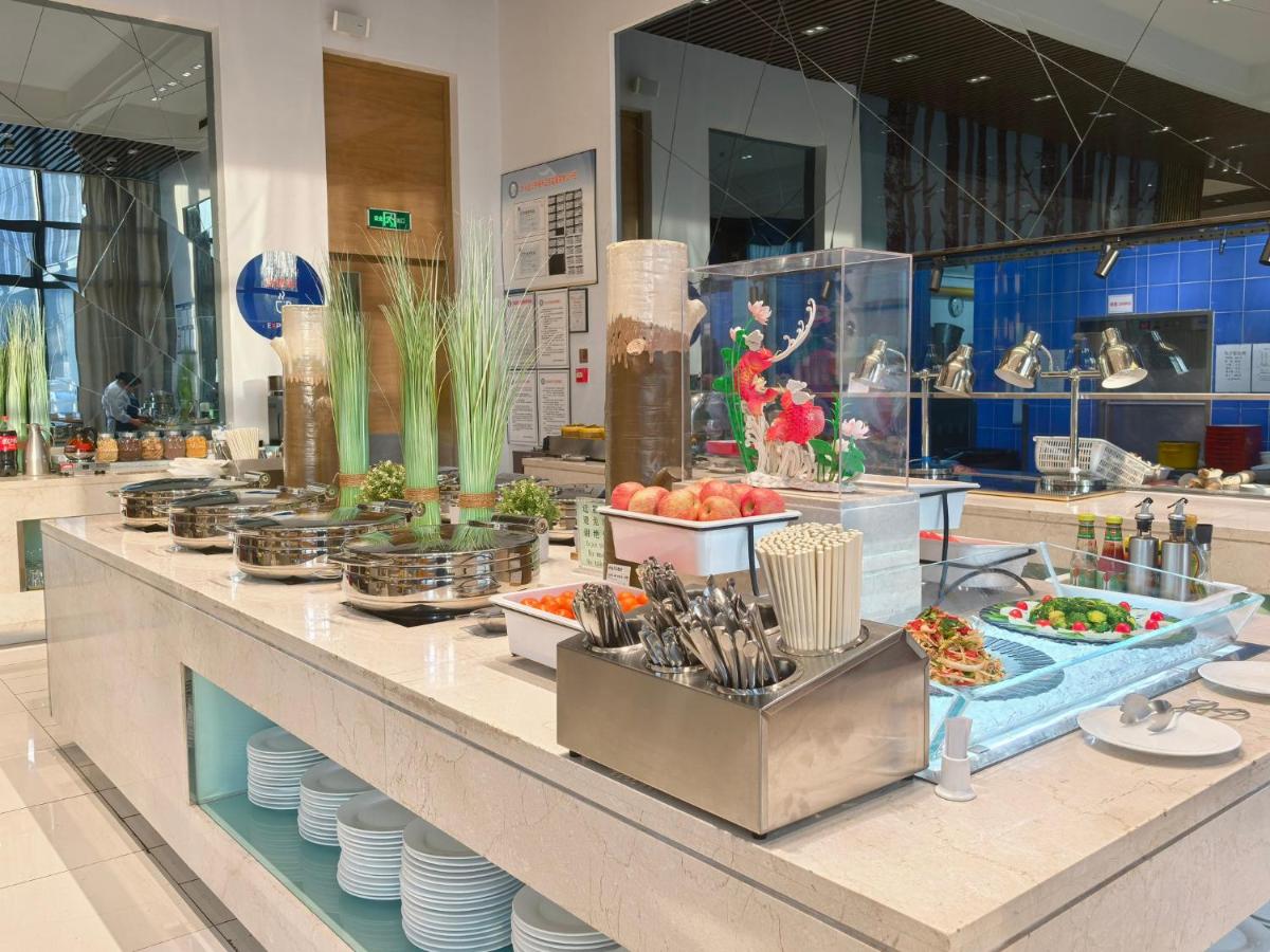 Holiday Inn Express Beijing Yizhuang by IHG 3*, фото 3
