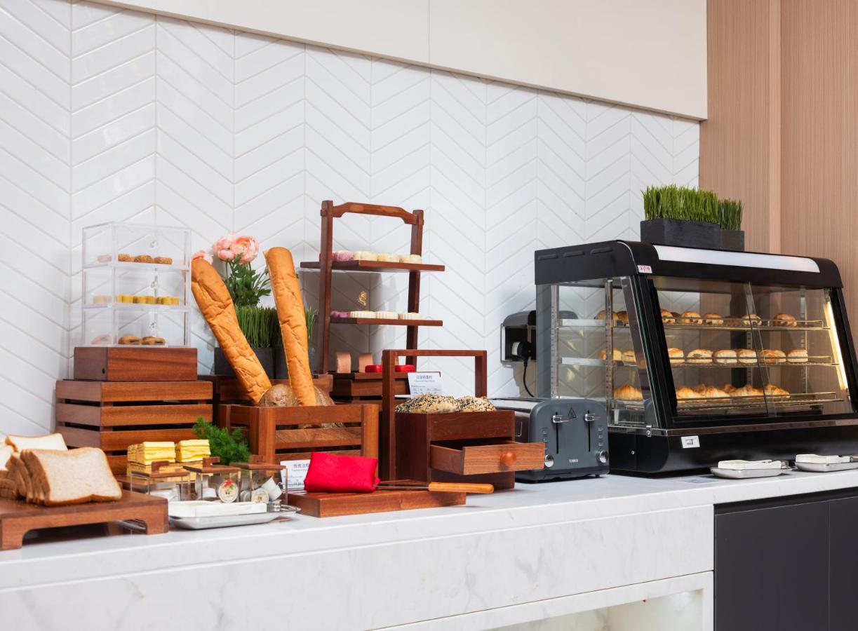 Holiday Inn Express Beijing Zhongguancun Tech Park by IHG 3*, фото 11