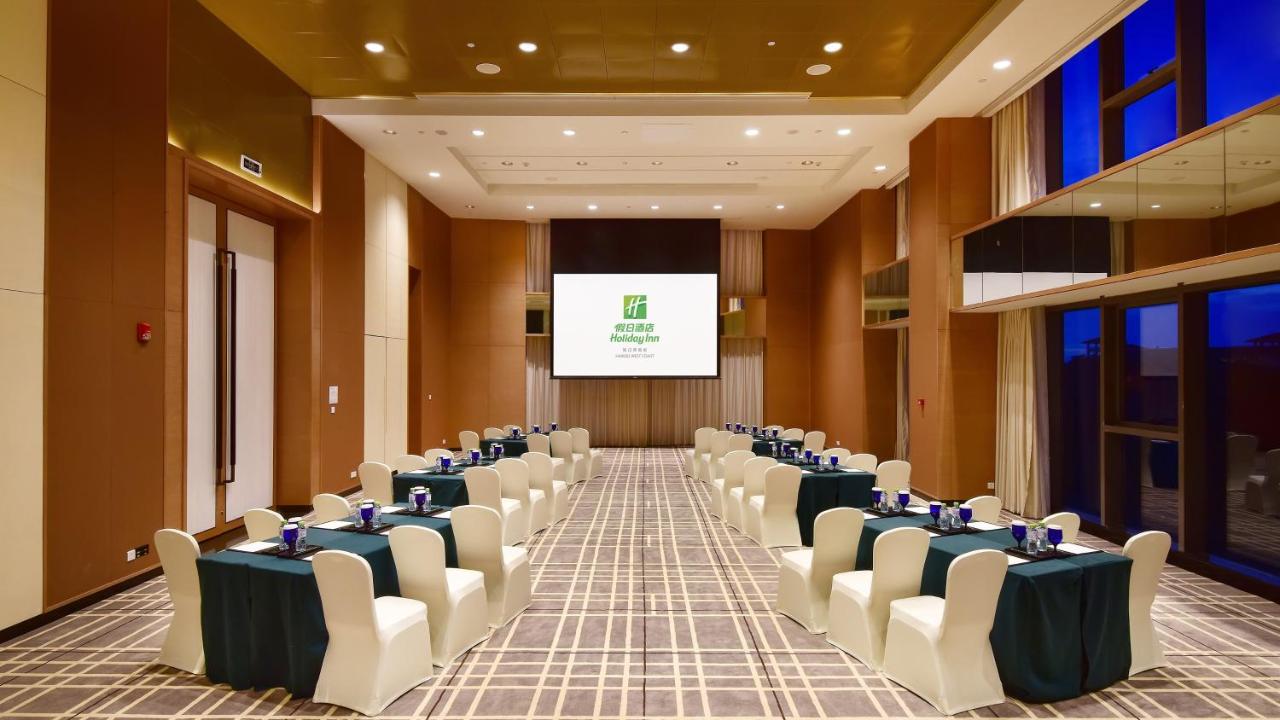 Holiday Inn Haikou West Coast by IHG 4*, фото 4
