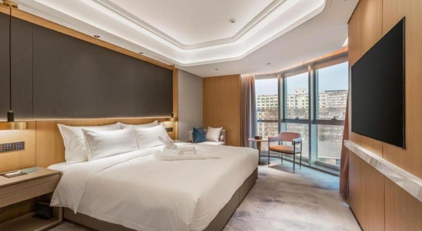 Jingshan Garden Hotel 3*