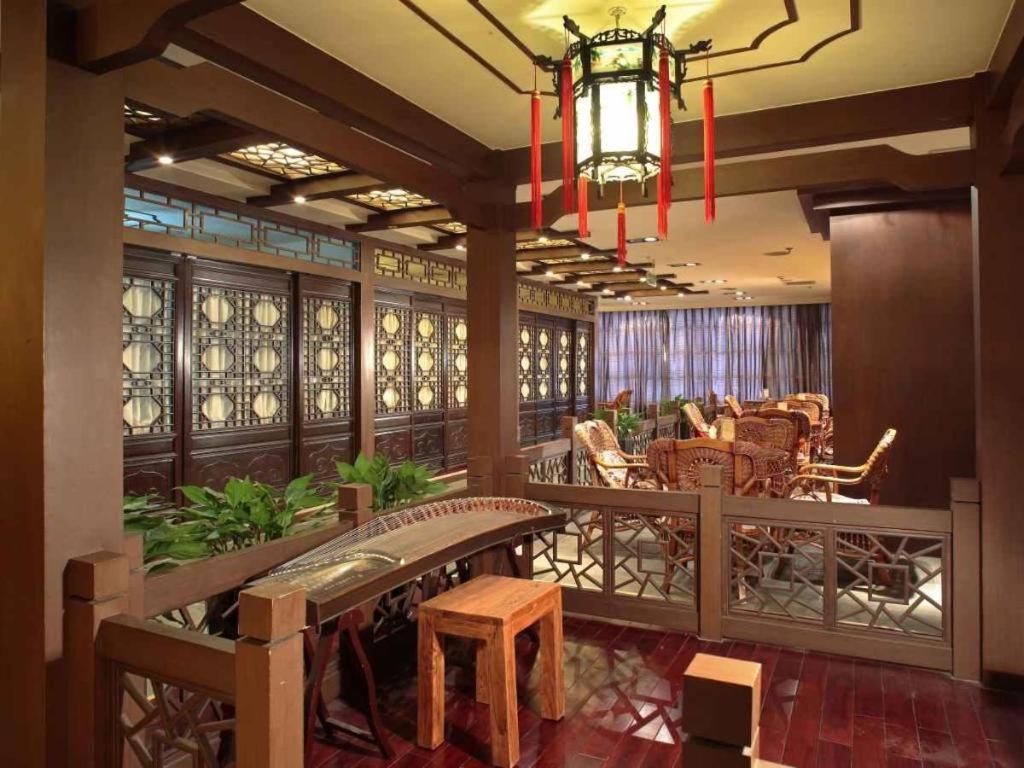 Jingshan Garden Hotel 3*, фото 14