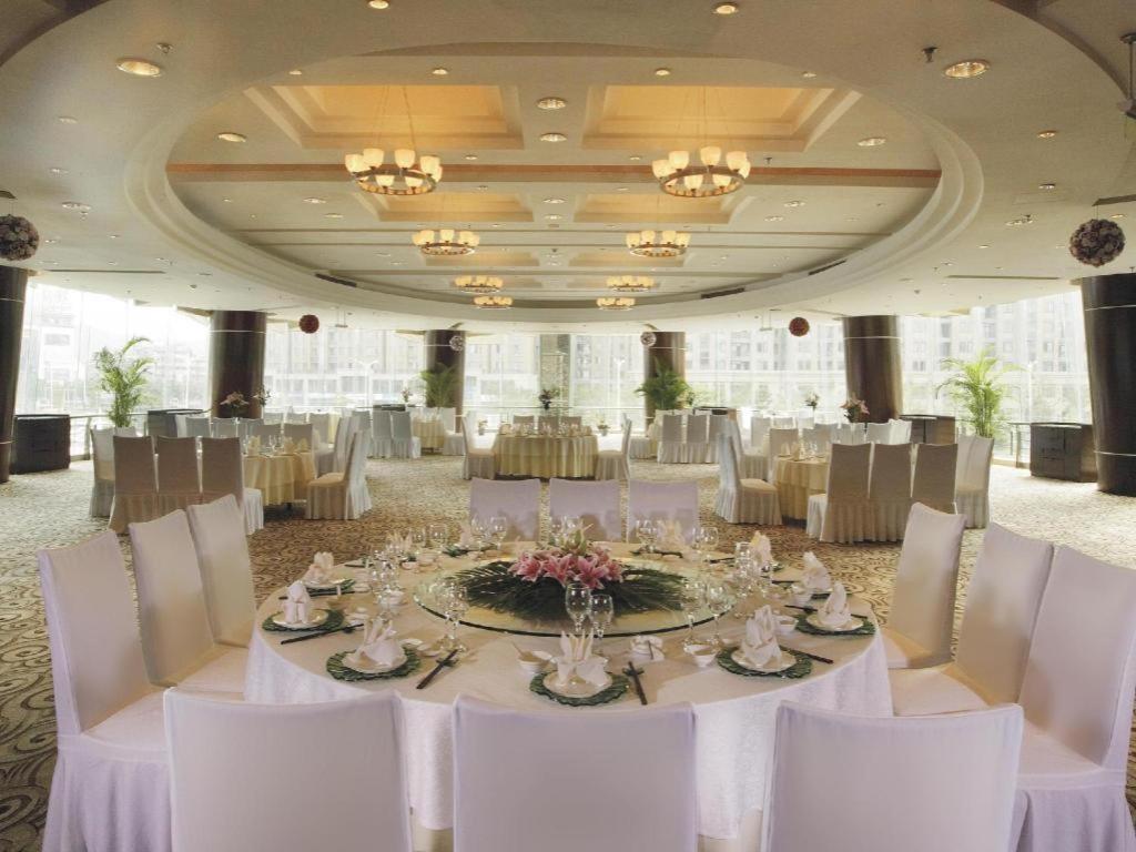 Liaoning International Hotel 4*, фото 7