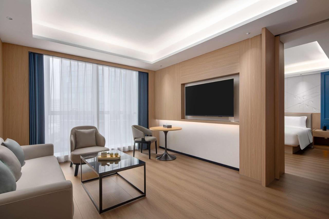 Microtel by Wyndham Sanya Dadonghai 3*, фото 13