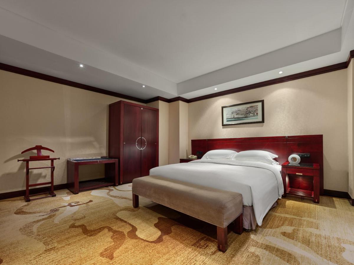 Poly Plaza Hotel 3*, фото 13