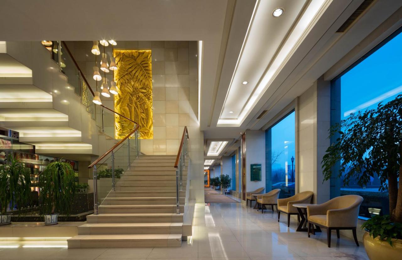 Ramada Beijing North 4*, фото 4