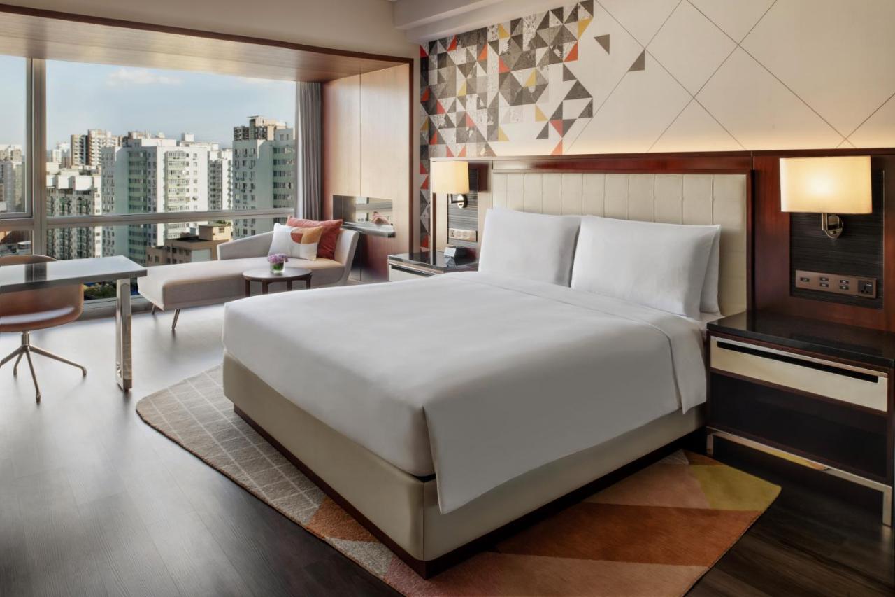 Renaissance Beijing Capital Hotel 4*