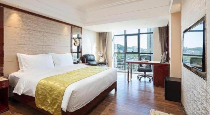 Yuexin Tomorrow Hotel Sanya 5*
