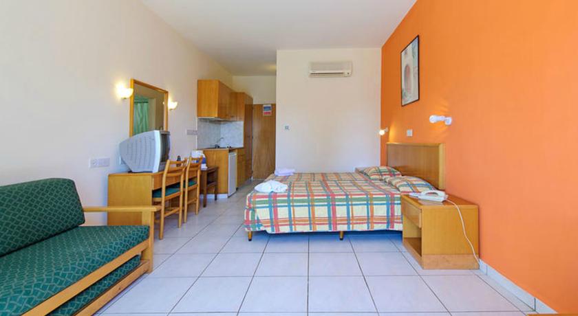 Paramount Hotel 3*