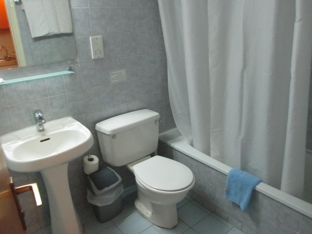 Atrium Zenon 4*